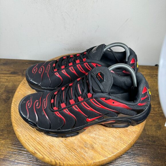 Nike Air Max Plus Bred Black Red Shoes‎ Mens Size 11 CU4864-001 - Picture 3 of 8